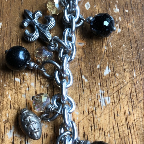 NWT SAINTS FDL NECKLACE has all Saints emblems! - Picture 3 of 7